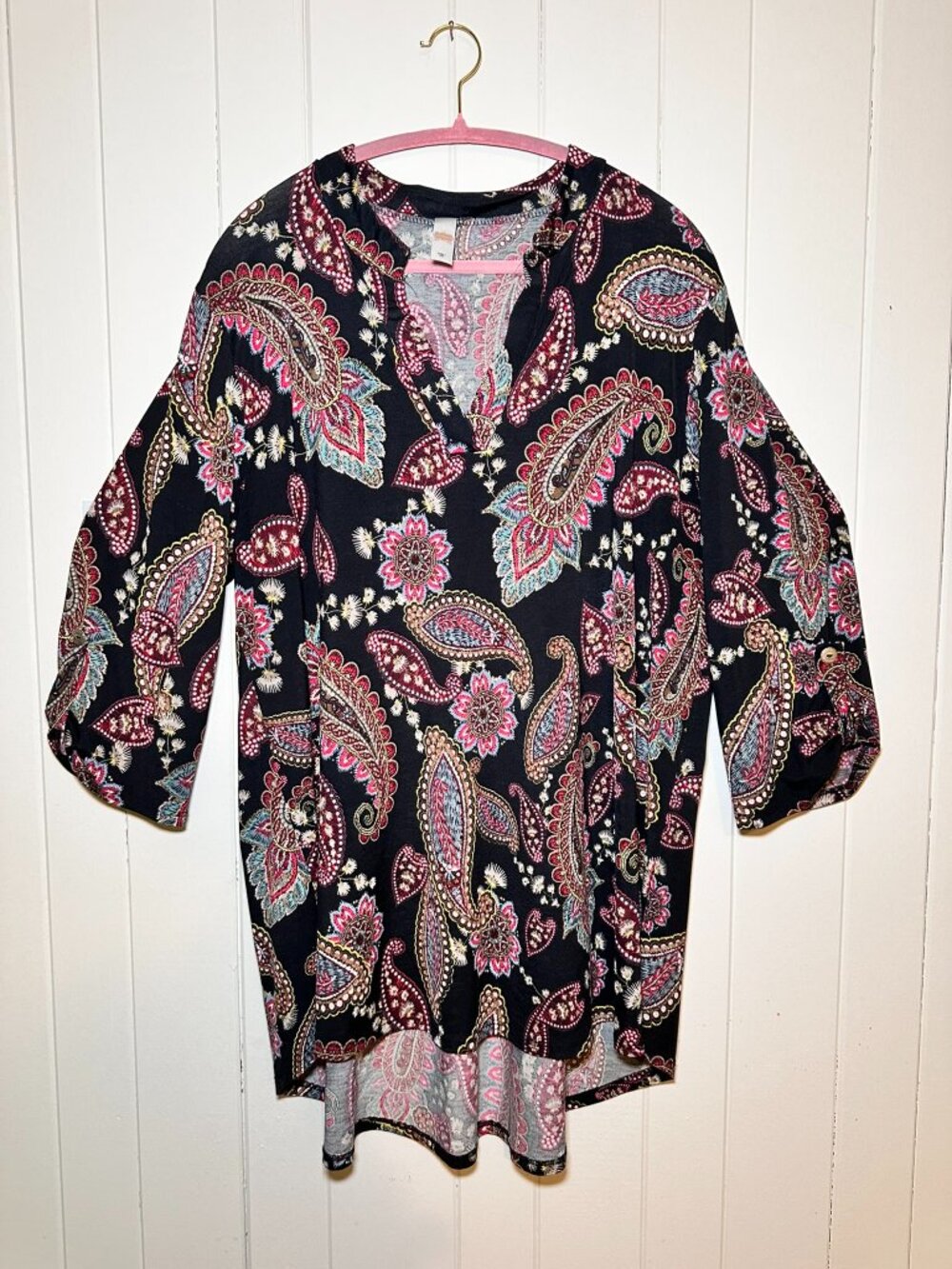 Jules and James Boho Paisley Floral V-Neck Blouse Tunic